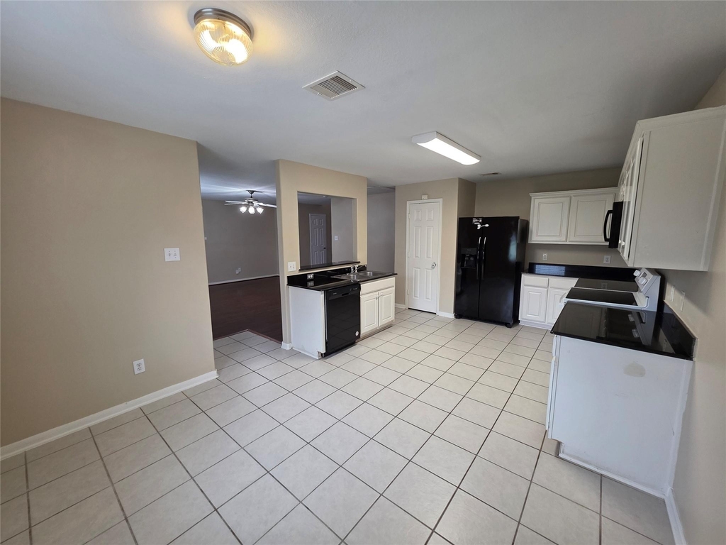 28942 Village Creek Loop - Photo 5