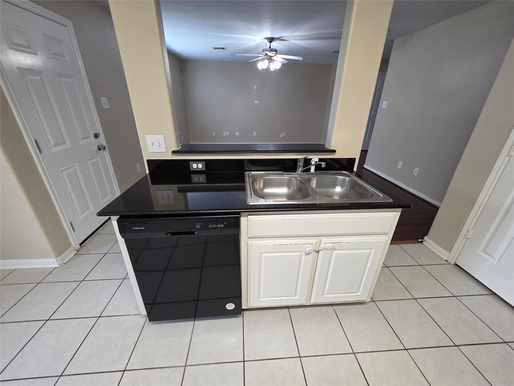 28942 Village Creek Loop - Photo 6