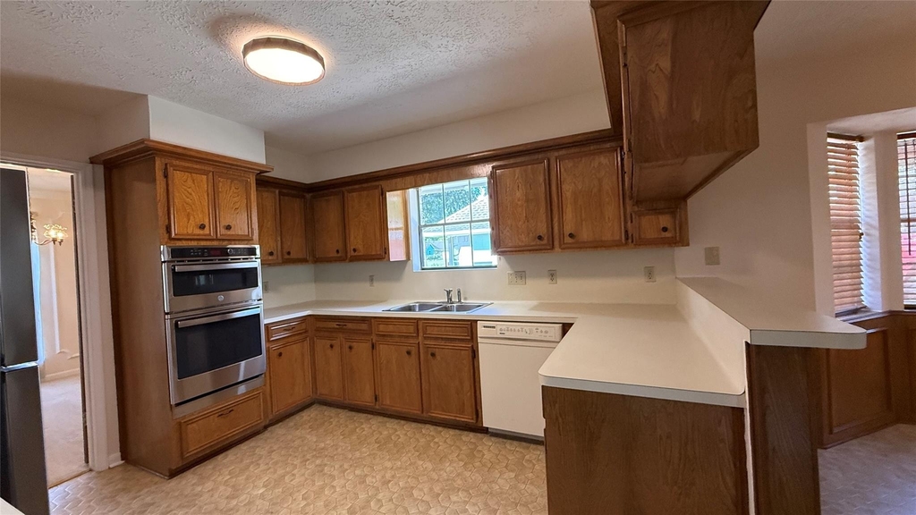6223 Denmark Drive - Photo 8