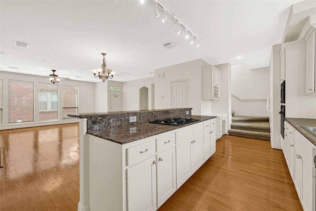 2414 Calumet Street - Photo 14