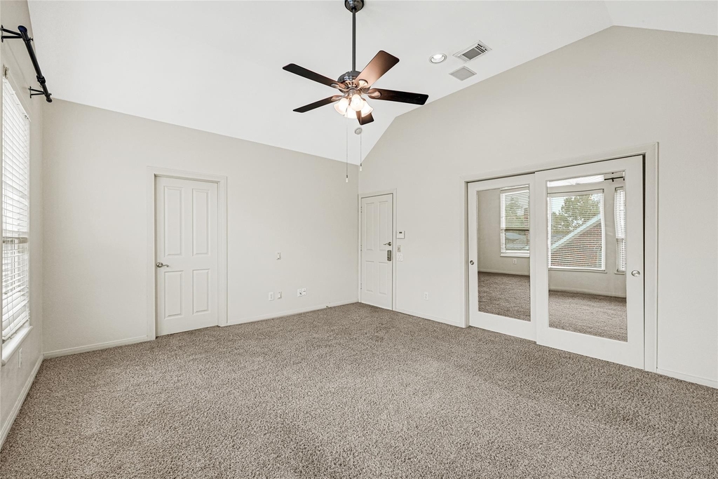2414 Calumet Street - Photo 19