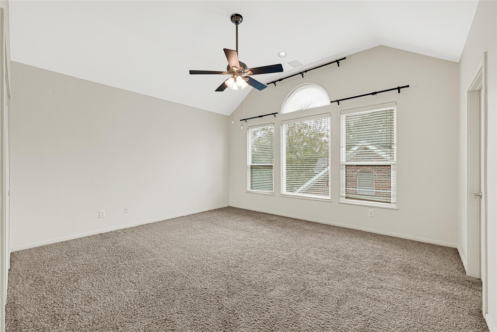 2414 Calumet Street - Photo 18