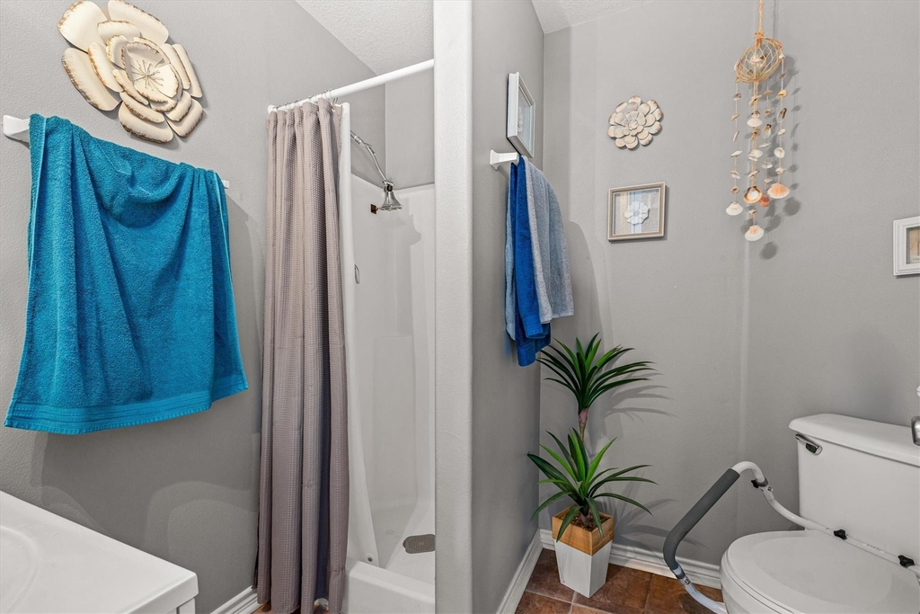 601 Wave Court - Photo 24