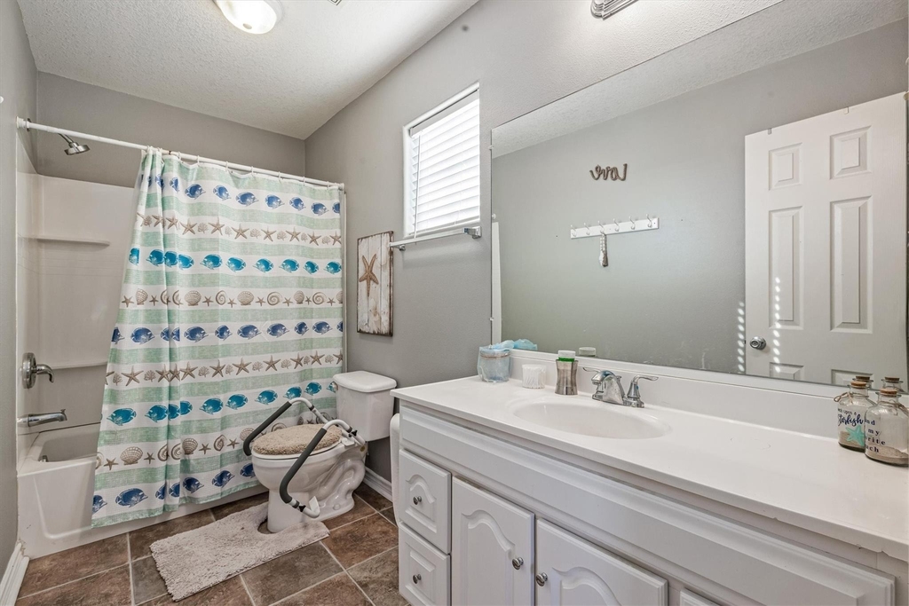 601 Wave Court - Photo 36