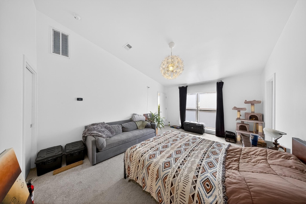 2809 Crawford Street - Photo 8