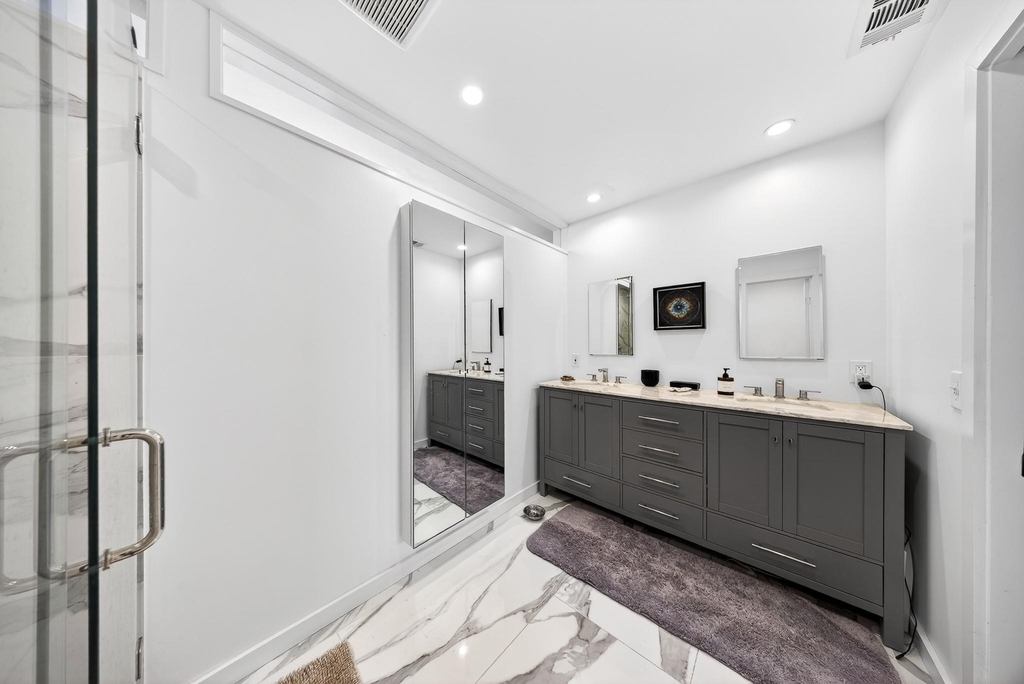 2809 Crawford Street - Photo 10