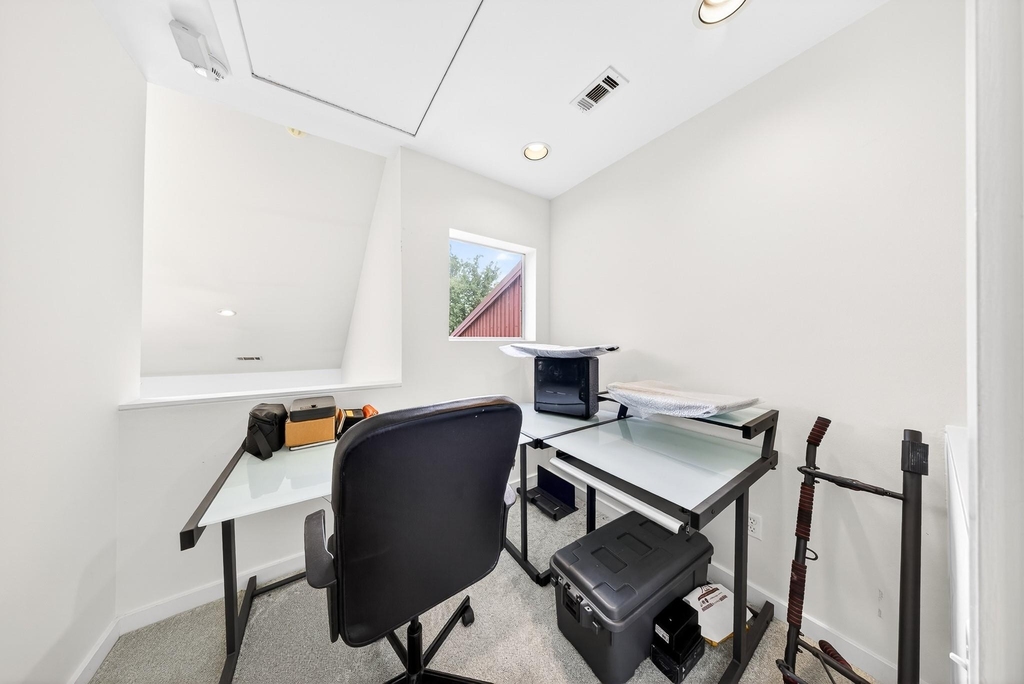 2809 Crawford Street - Photo 11