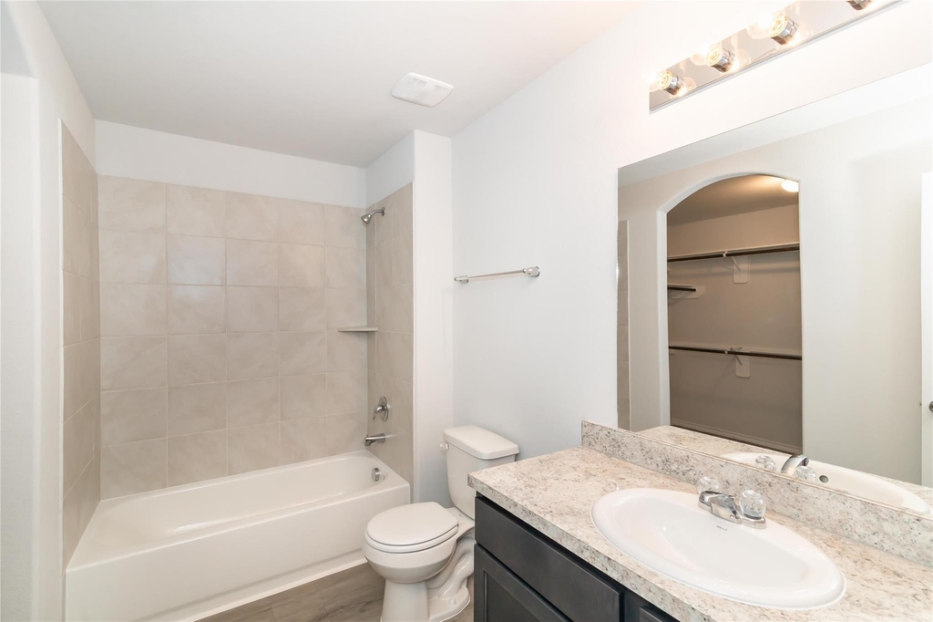 2752 Madison Court - Photo 7