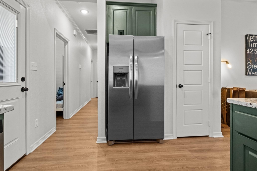 3067 Royal Garden Road - Photo 8