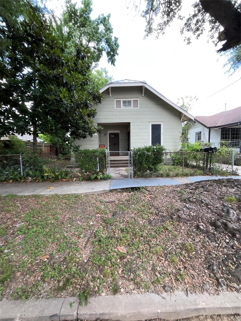 6737 Avenue E - Photo 16