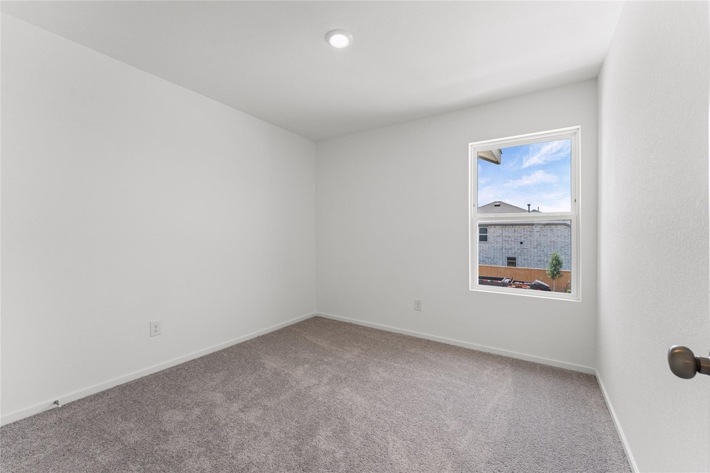 6406 Breakaway Grove Drive - Photo 9