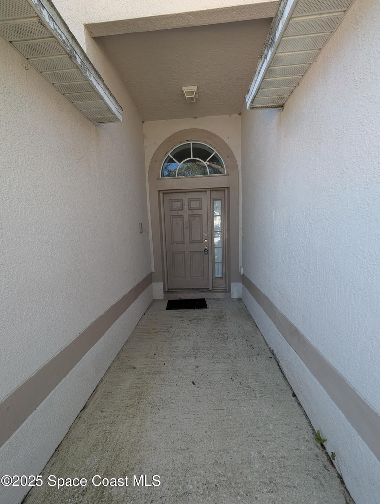 1049 Macon Drive - Photo 1