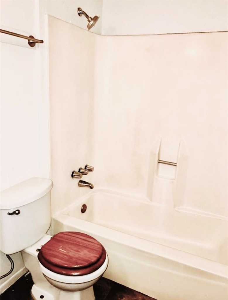 5329 Lost Forest Dr Drive - Photo 11
