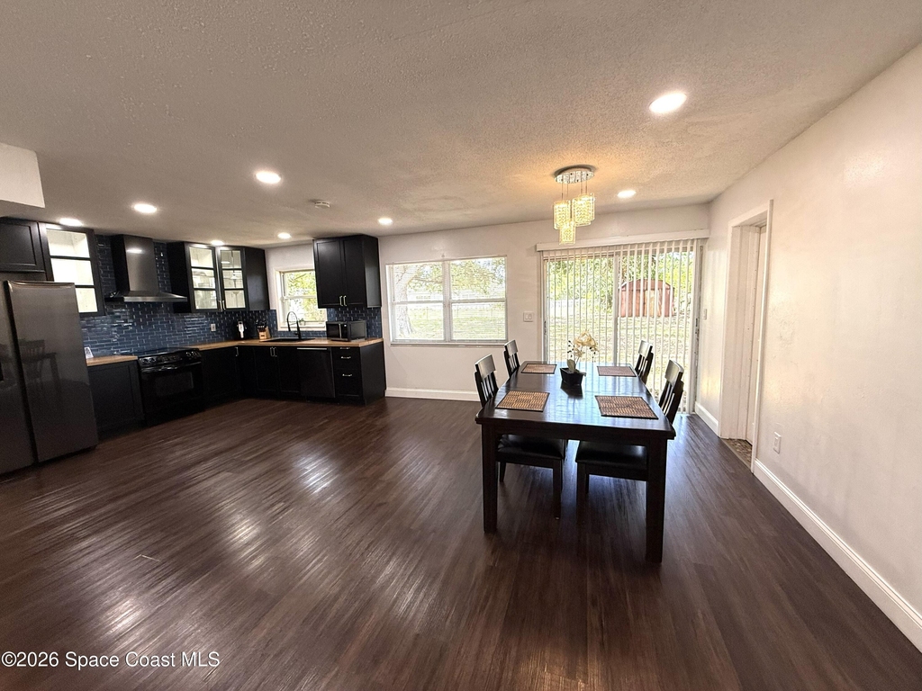 668 Hampton Drive Ne - Photo 14