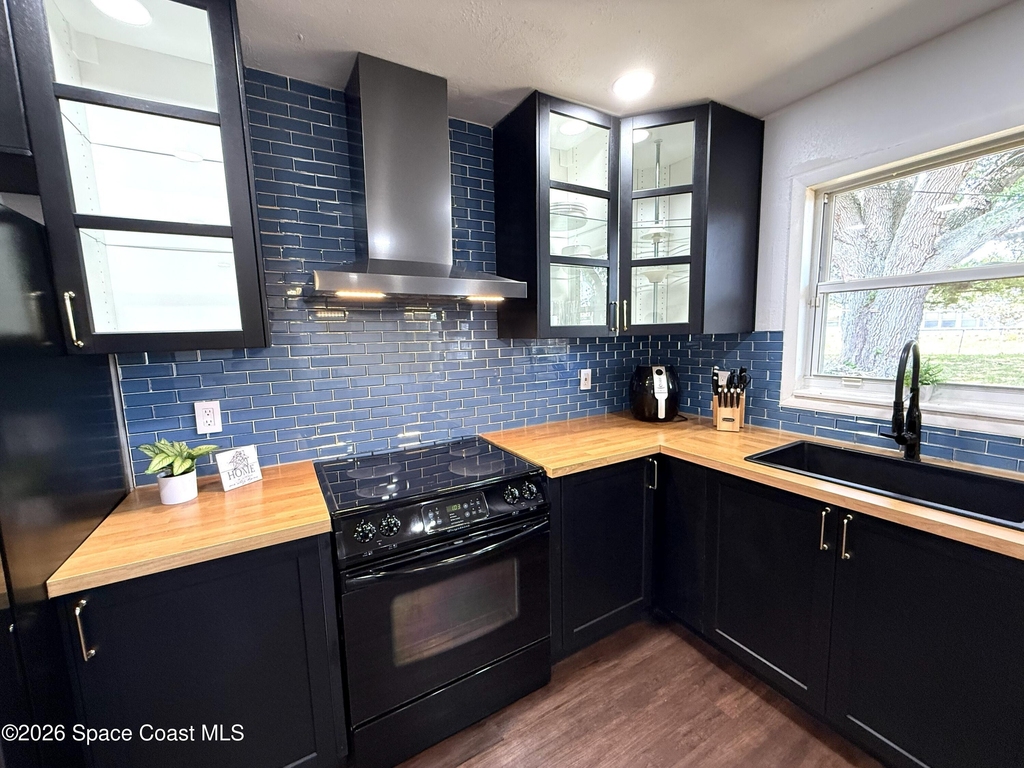 668 Hampton Drive Ne - Photo 9