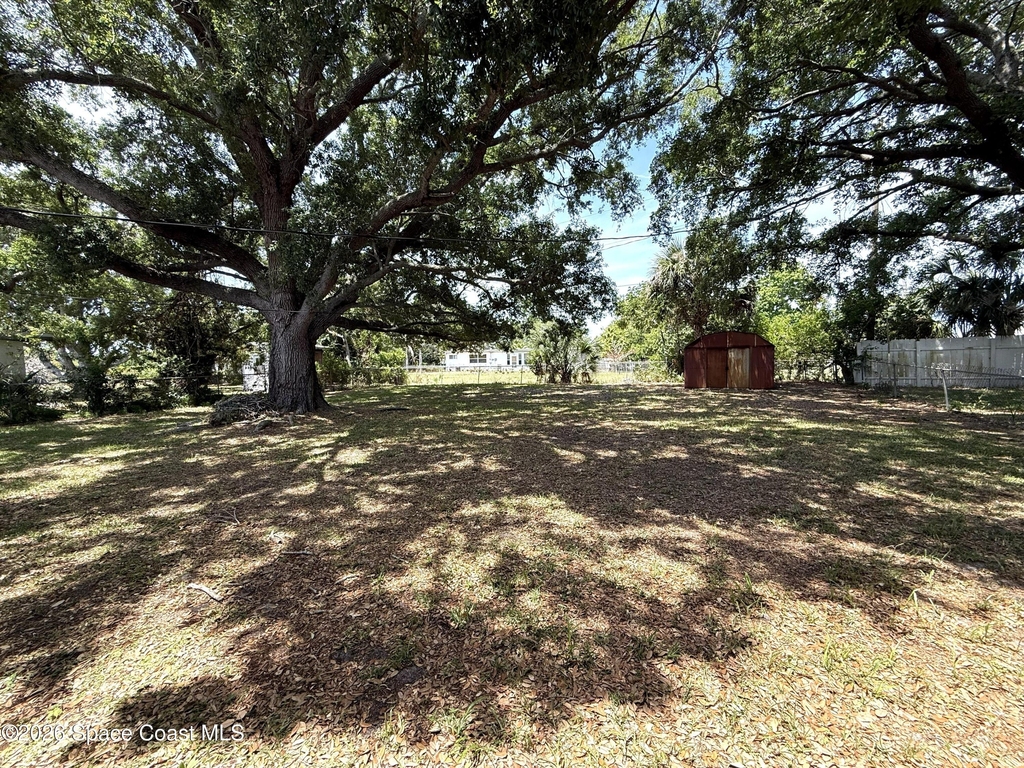 668 Hampton Drive Ne - Photo 28