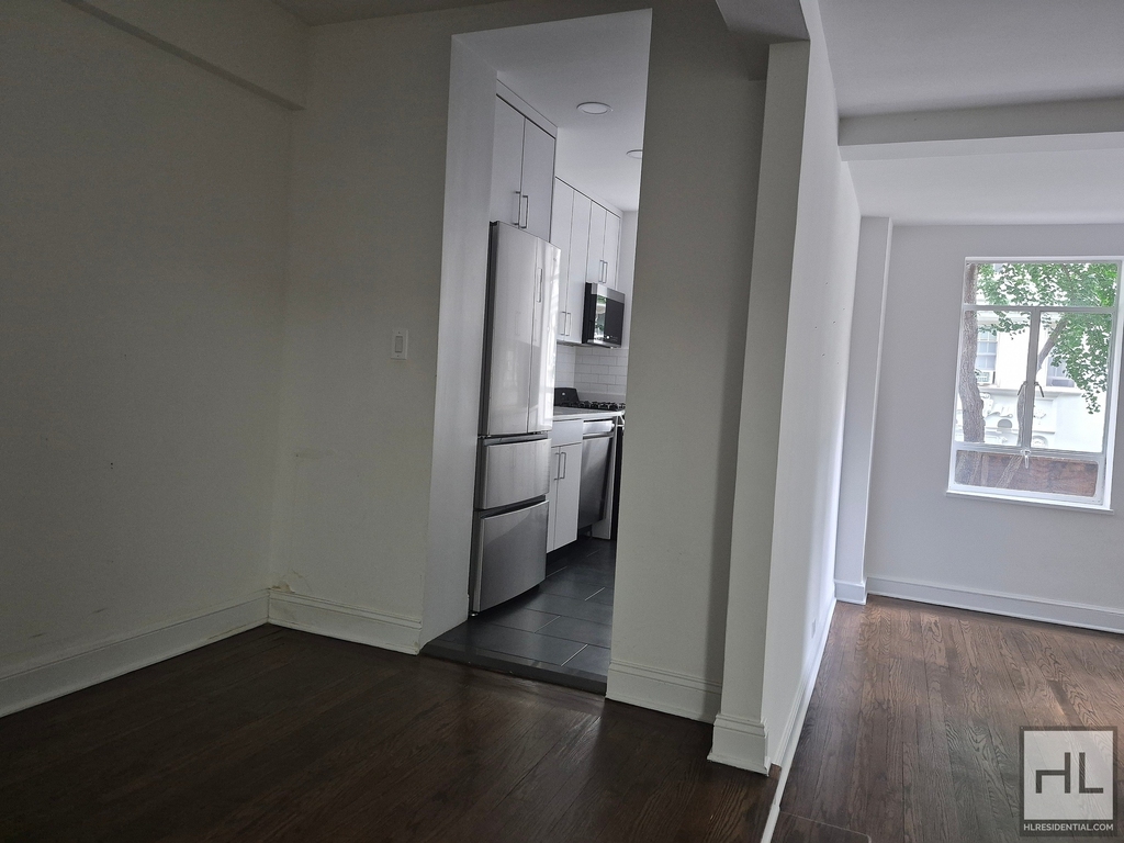 5 Avenue - Photo 20