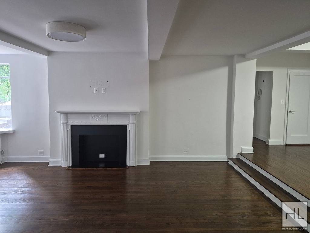 5 Avenue - Photo 3