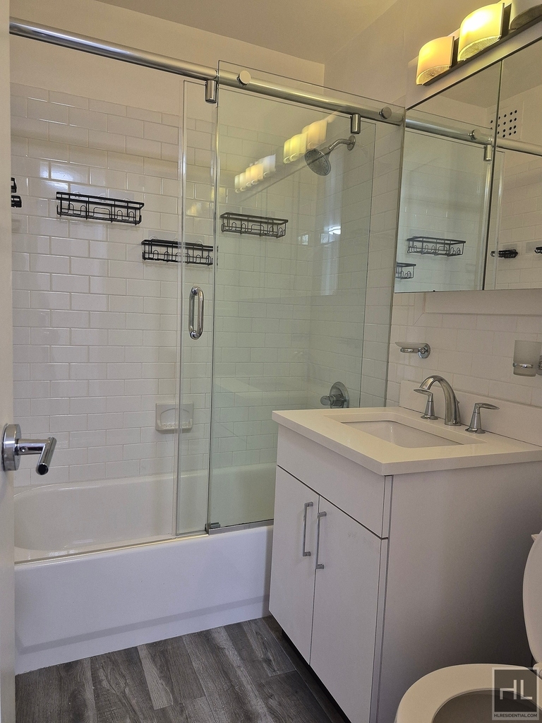 5 Avenue - Photo 8