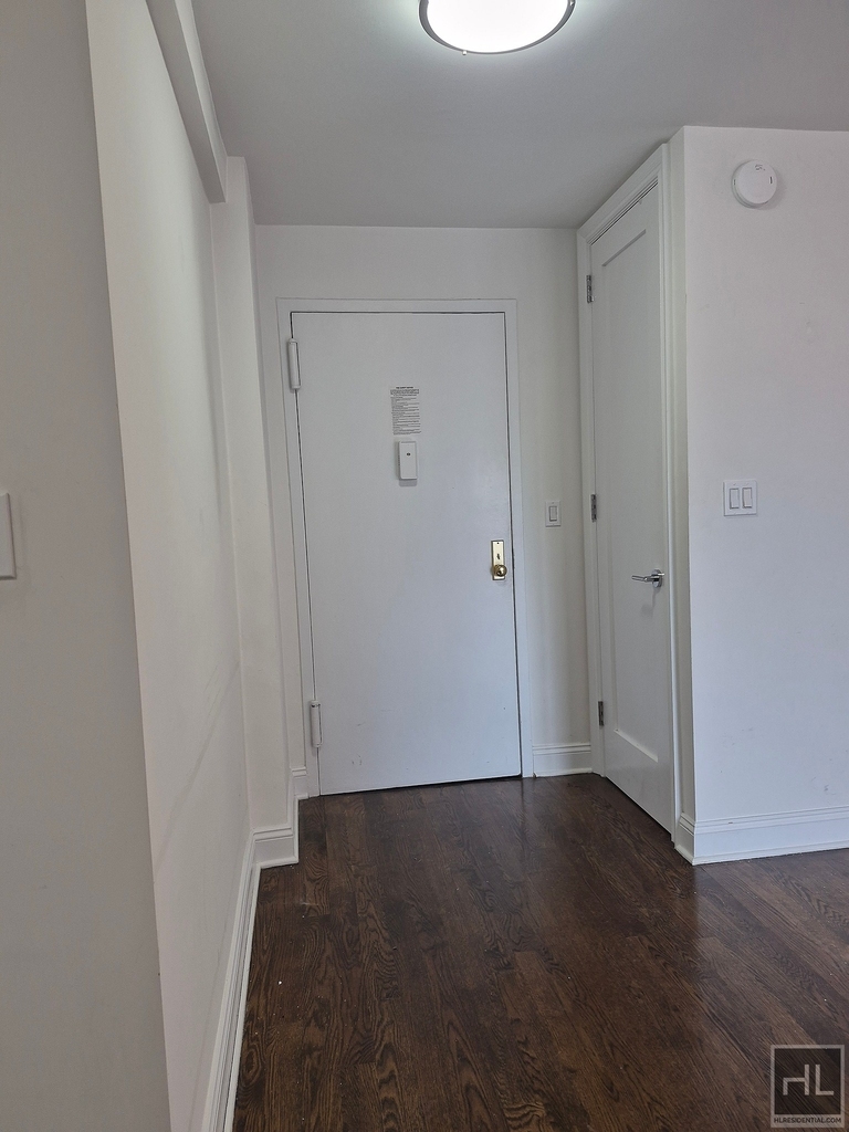 5 Avenue - Photo 10