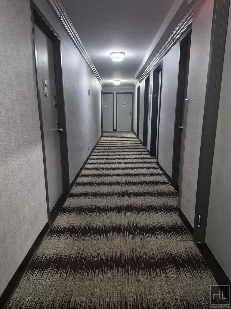 5 Avenue - Photo 11