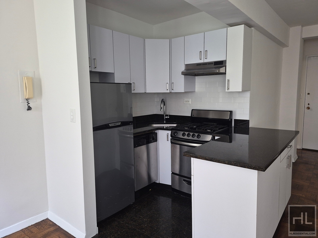 Beekman Place - Photo 4