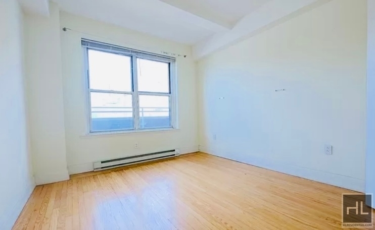 West 86th Street - Photo 1