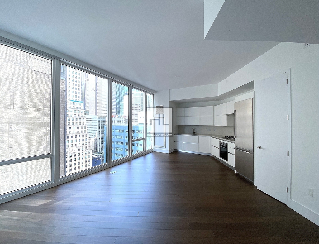 East 44th Street - Photo 1