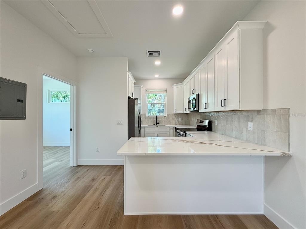 2846 30th Avenue N - Photo 5