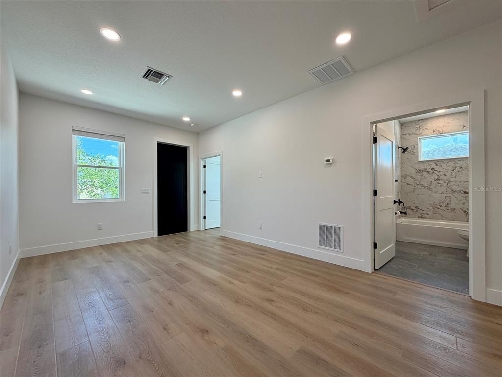 2846 30th Avenue N - Photo 4