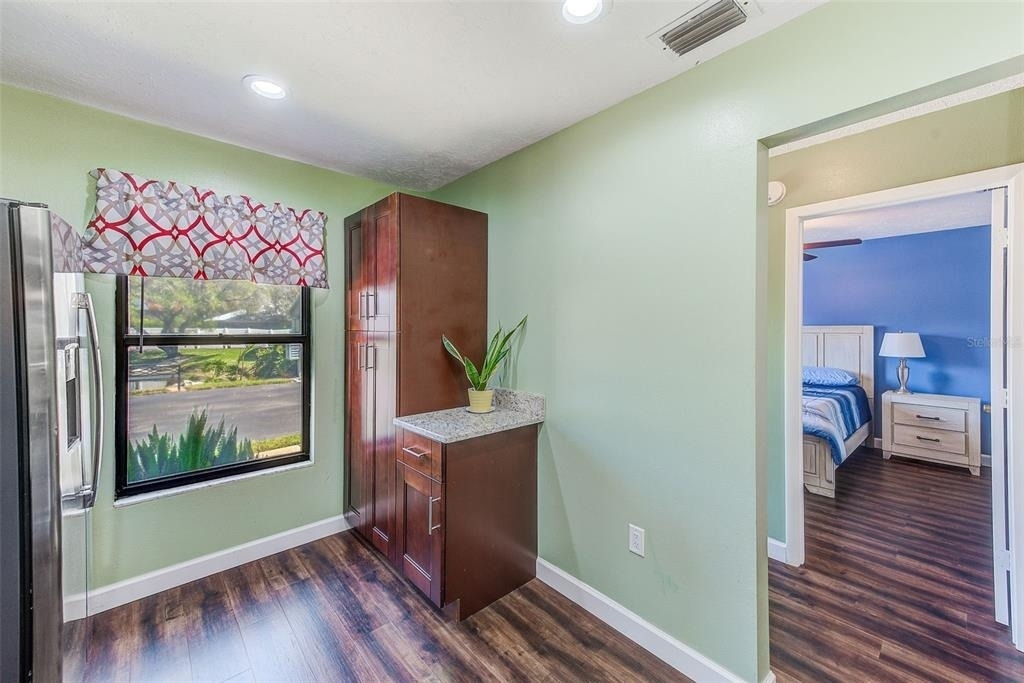6040 27th Street W - Photo 12