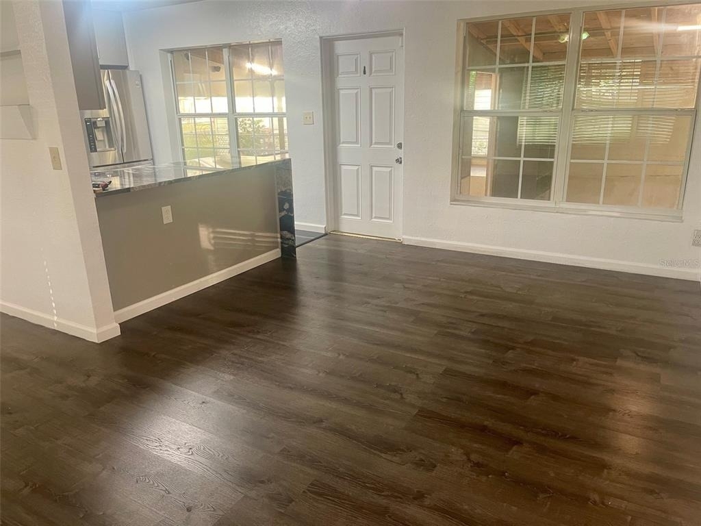 3995 40th Street N - Photo 4