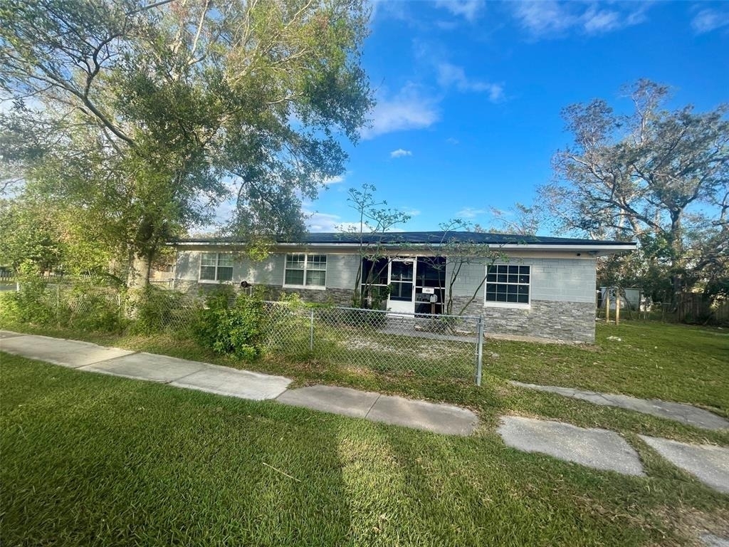 3995 40th Street N - Photo 0