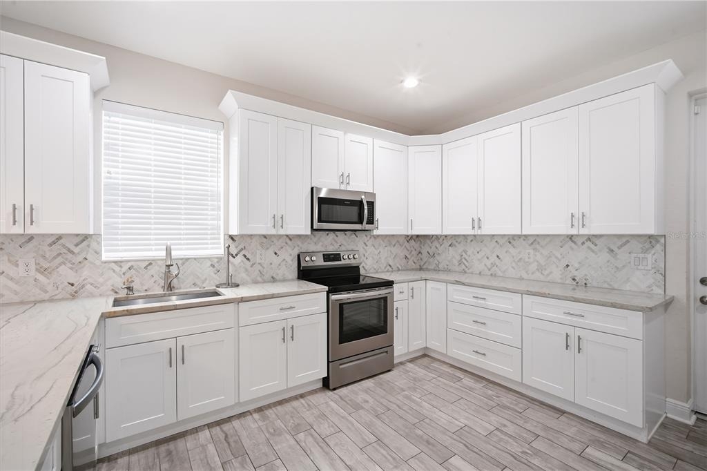 2904 Banza Street - Photo 6