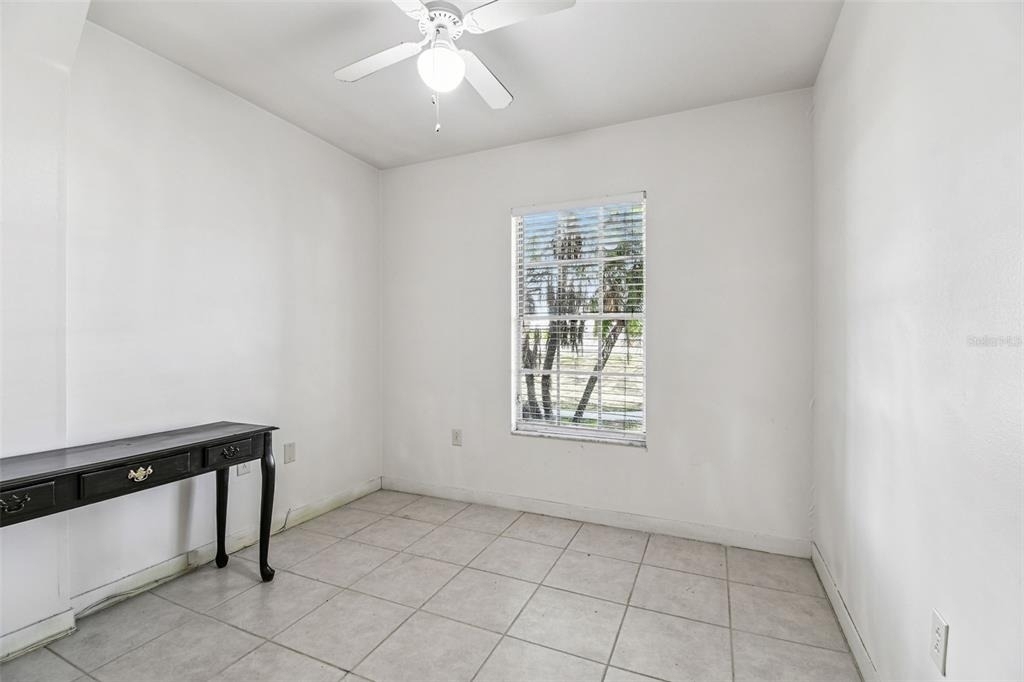 855 E Brandon Boulevard - Photo 4