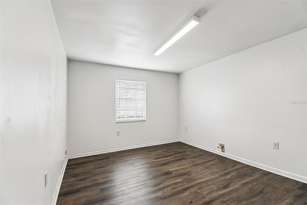 855 E Brandon Boulevard - Photo 8