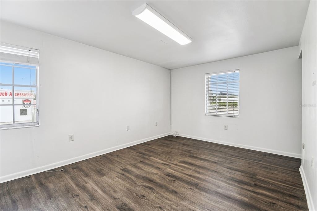 855 E Brandon Boulevard - Photo 10