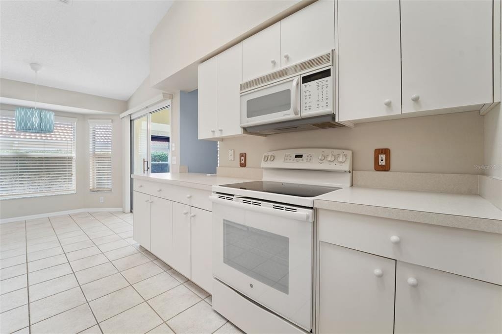1031 Almondwood Drive - Photo 3