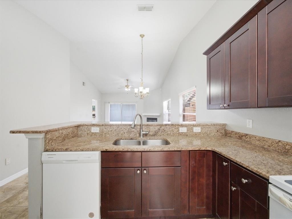 7615 Lemon Wood Court - Photo 10