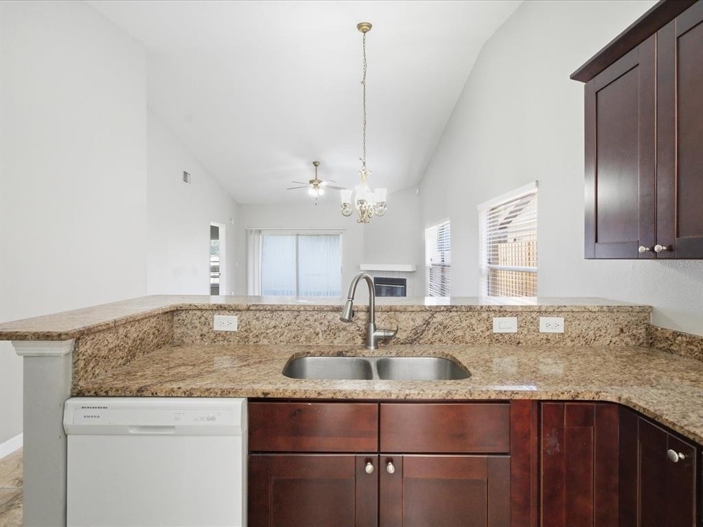 7615 Lemon Wood Court - Photo 8