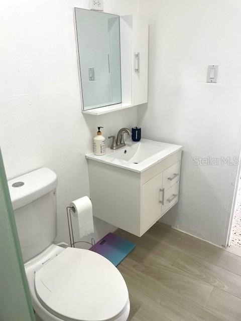 864 Ashford Ave. - Photo 5