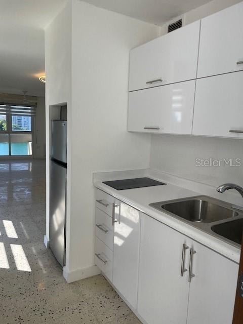 864 Ashford Ave. - Photo 3