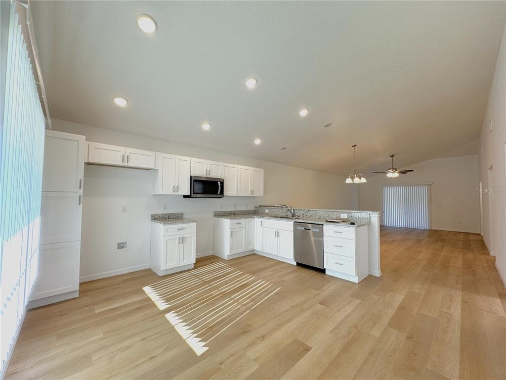 1017 Carnegie Drive - Photo 3