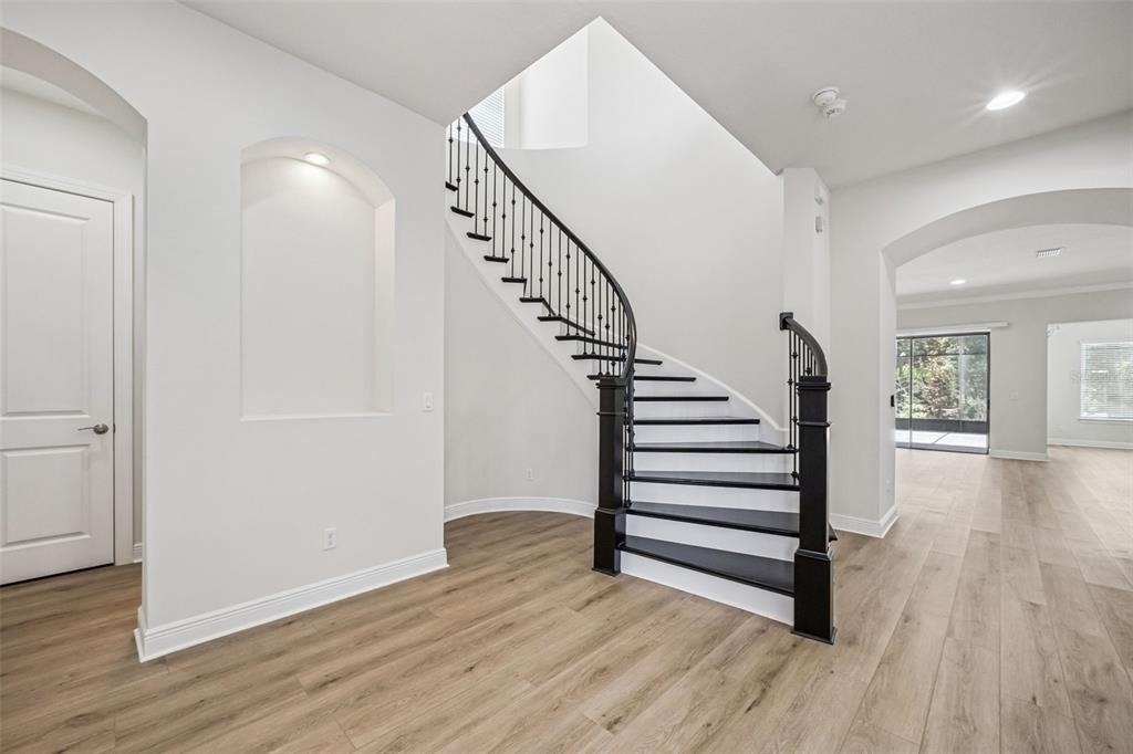10819 Savona Way - Photo 4