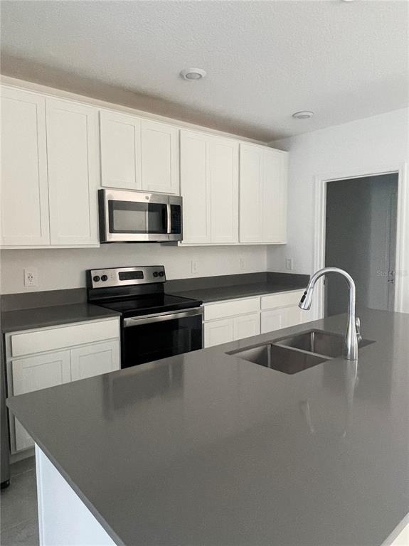 922 Jackson Ave - Photo 4