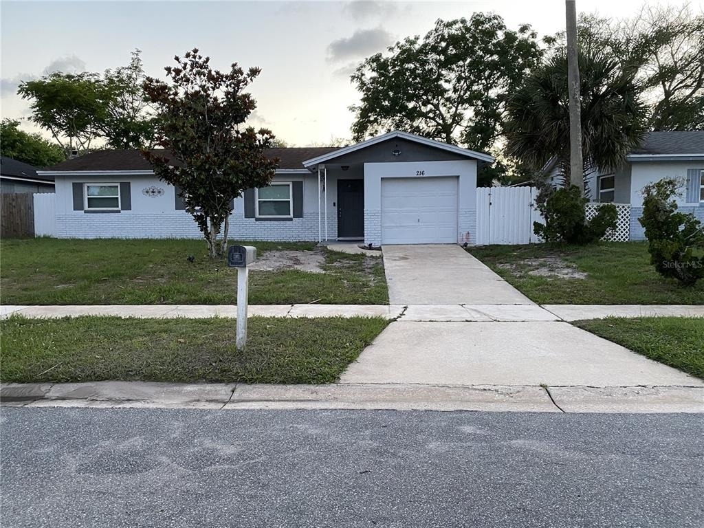 216 Bennett Street - Photo 0