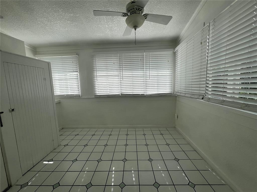 429 Ruth Ln - Photo 12