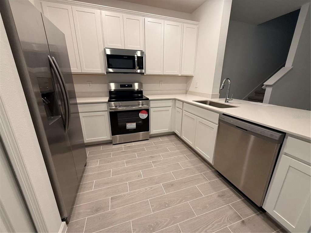 3674 Se 37th Court - Photo 3