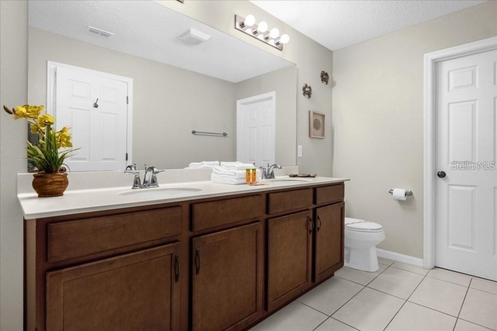 1540 Carey Palm Circle - Photo 18