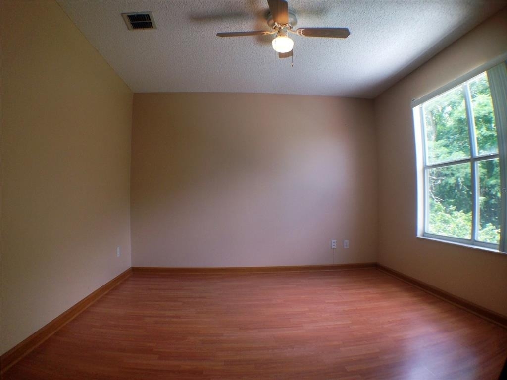 2320 Justin Avenue - Photo 11